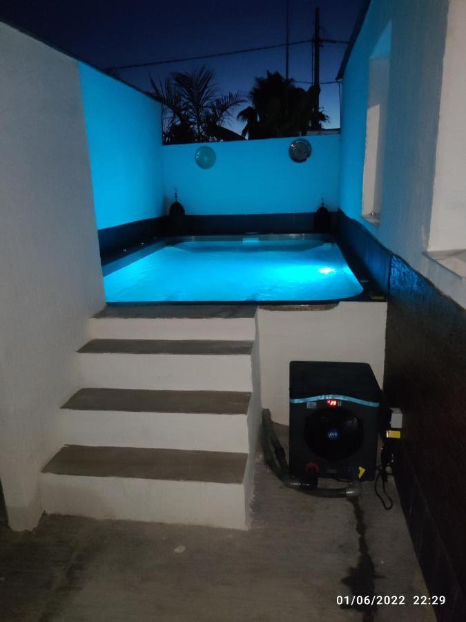 Villa Bali con jacuzzi climatizado y piscina climatizada con jacuzzi Chiclana de la Frontera Esterno foto